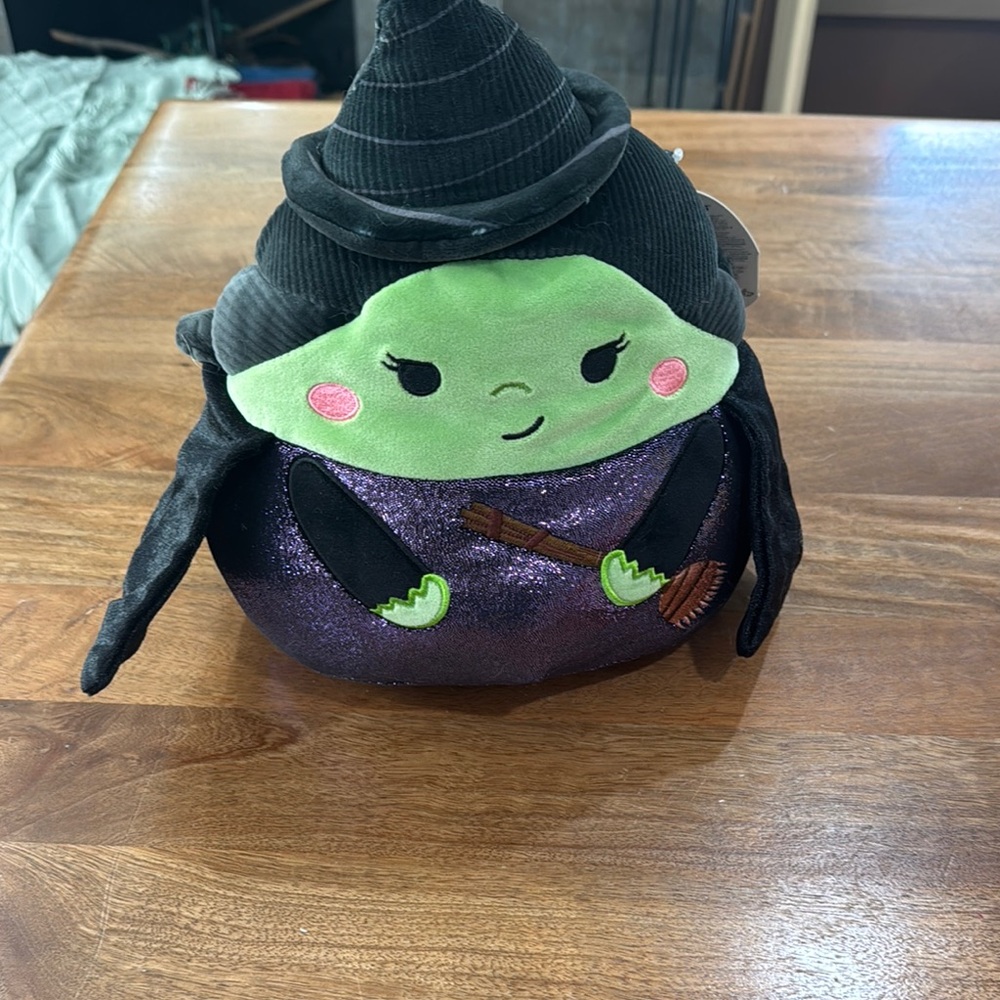 Elphaba Wicked Squishmellow